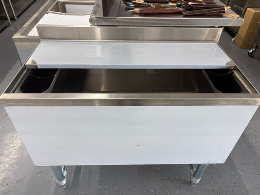 Under Bar Ice Bin w/ 7-Circuit Cold Plate